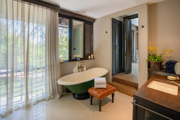 Chivitr Sun suite