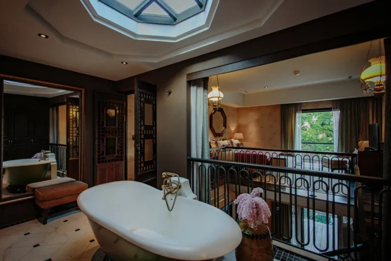 Chivitr Water suite