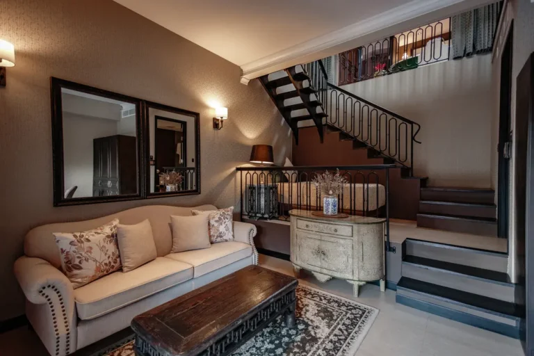 Chivitr Wood suite